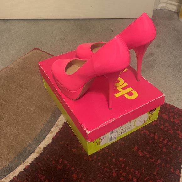 Pink pumps - Picture 4 of 6